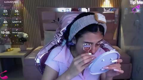 Snapshot of lilith_petit_sub chatting on February 7, 2025, 1:11 pm Lilith  online show from February 7, 2025, 1:11 pm
