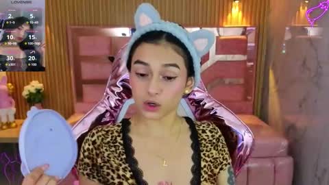Snapshot of lilith_petit_sub chatting on October 15, 2025, 4:12 am Lilith  online show from October 15, 2025, 4:12 am