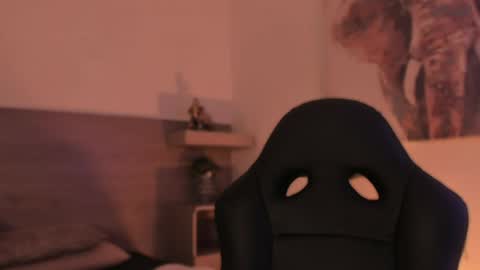 lilith_sage_ online show from May 15, 2026, 8:38 pm