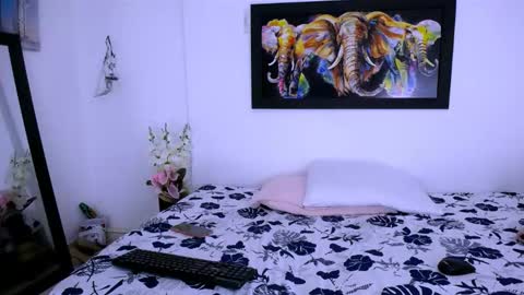 Lilith online show from December 22, 2025, 5:10 pm