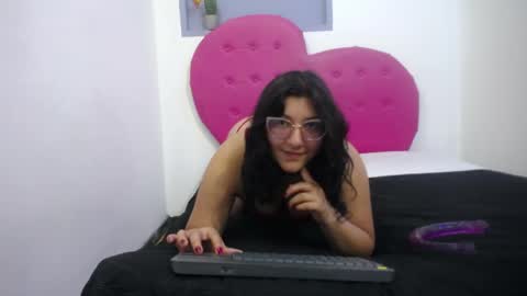 Lilith Smith online show from April 6, 2026, 7:26 pm