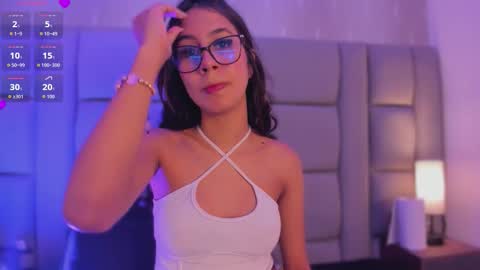 Snapshot of lilith_vael chatting on October 14, 2025, 10:21 pm    online show from October 14, 2025, 10:21 pm