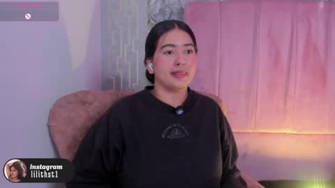 lilithcb_ online show from June 7, 2026, 8:23 pm