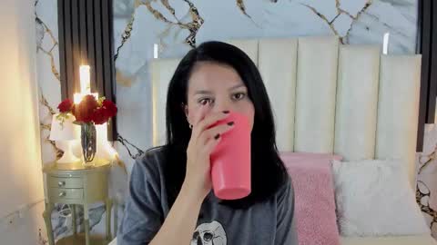 Lilith  online show from February 25, 2026, 4:33 am