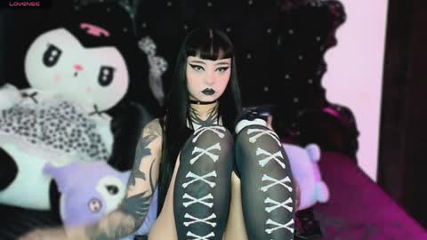   online show from April 14, 2026, 12:22 pm