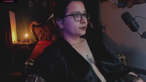lilithmystic01 online show from February 8, 2025, 2:27 pm