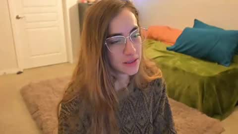 L online show from February 15, 2025, 1:49 pm