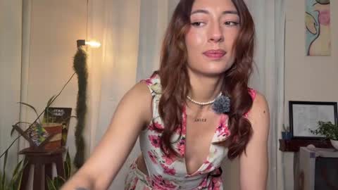 Snapshot of lilithrose_b chatting on May 23, 2026, 8:40 am Lele online show from May 23, 2026, 8:40 am