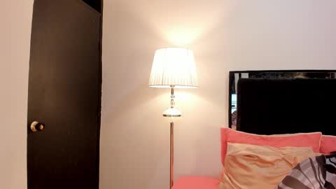 Snapshot of lilithteeen chatting on February 18, 2026, 4:30 am Lilith online show from February 18, 2026, 4:30 am