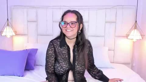 Snapshot of lilithvalmare chatting on September 9, 2025, 2:55 am Lilith online show from September 9, 2025, 2:55 am