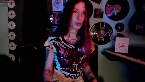 Snapshot of lilithword chatting on September 24, 2025, 1:47 pm Call me Lilith online show from September 24, 2025, 1:47 pm