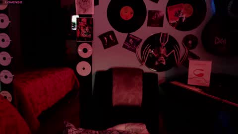 Snapshot of lilithword chatting on October 12, 2025, 6:40 pm Call me Lilith online show from October 12, 2025, 6:40 pm