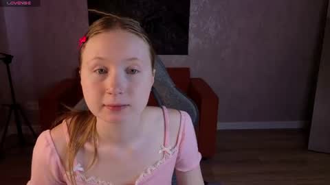 Snapshot of lilitiny chatting on June 27, 2026, 1:32 am Lili Tiny GMT2 3-10AM MonTueWedThuSat online show from June 27, 2026, 1:32 am