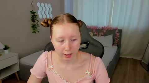 Snapshot of lilitiny chatting on July 23, 2026, 1:41 am Lili Tiny GMT2 3-10AM MonTueWedThuSat online show from July 23, 2026, 1:41 am