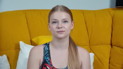 lilitrosen online show from September 12, 2025, 5:35 pm