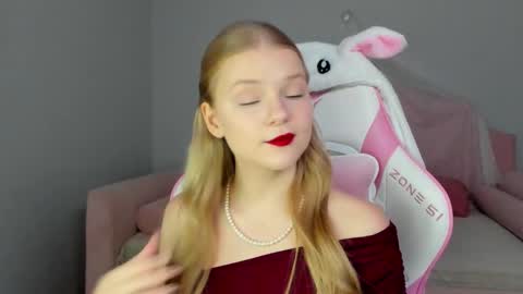 Snapshot of lilitrosen chatting on October 13, 2025, 5:35 pm lilitrosen online show from October 13, 2025, 5:35 pm