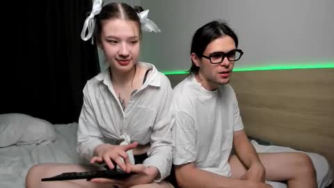 LilKimchii online show from November 17, 2025, 1:28 pm