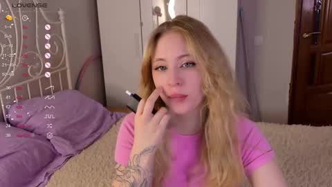 Snapshot of lilkitty_melanie chatting on March 23, 2026, 8:40 am Melanie online show from March 23, 2026, 8:40 am