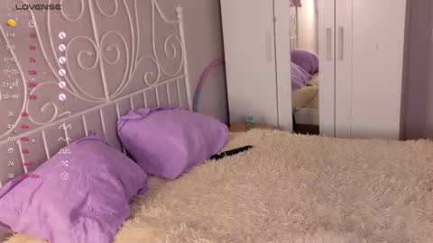 Snapshot of lilkitty_melanie chatting on March 27, 2026, 8:26 am Melanie online show from March 27, 2026, 8:26 am