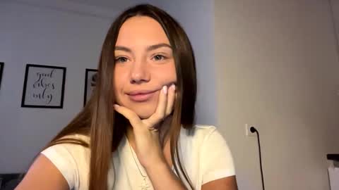 Lilla online show from September 18, 2025, 3:25 pm