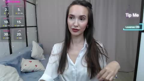 Lillian online show from February 17, 2025, 4:04 pm