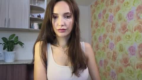Lillian online show from September 11, 2025, 4:01 am