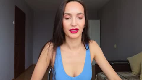 Lillian online show from February 9, 2026, 8:07 am