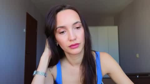 Lillian online show from February 19, 2026, 9:27 am