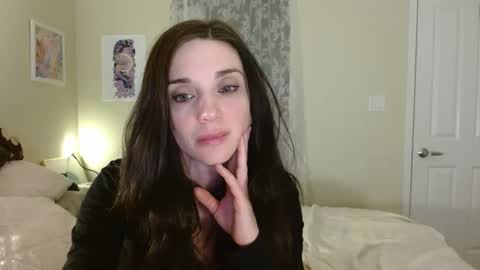 Lillian Rose online show from December 15, 2024, 5:45 am