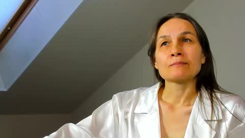 lillian_white1 online show from February 1, 2025, 10:26 am