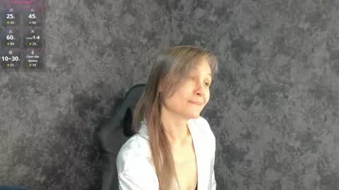 lillian_white1 online show from October 1, 2025, 12:49 am