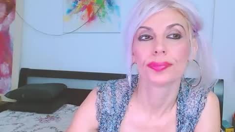 Snapshot of lillianasara chatting on January 30, 2025, 8:53 pm Lara online show from January 30, 2025, 8:53 pm