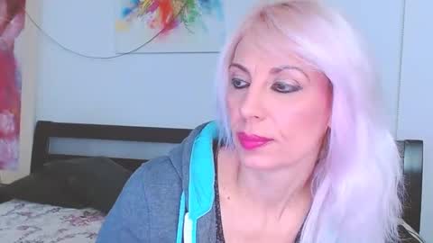 Snapshot of lillianasara chatting on February 16, 2025, 7:05 pm Lara online show from February 16, 2025, 7:05 pm