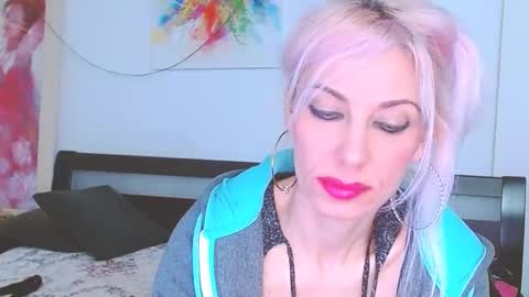 Snapshot of lillianasara chatting on March 2, 2025, 3:13 am Lara online show from March 2, 2025, 3:13 am