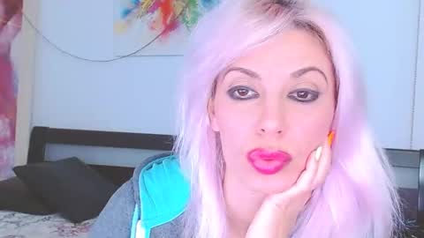 Snapshot of lillianasara chatting on March 2, 2025, 7:56 pm Lara online show from March 2, 2025, 7:56 pm