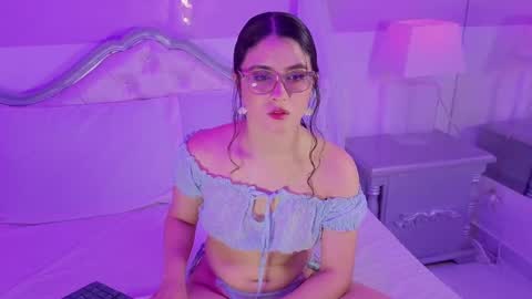 Snapshot of lillianderson chatting on September 19, 2025, 11:55 am lillianderson -  Next stream start at 0700hs GTM-3 online show from September 19, 2025, 11:55 am