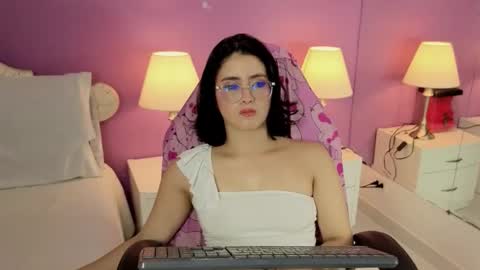 Snapshot of lillianderson chatting on October 24, 2025, 11:50 am lillianderson -  Next stream start at 0700hs GTM-3 online show from October 24, 2025, 11:50 am