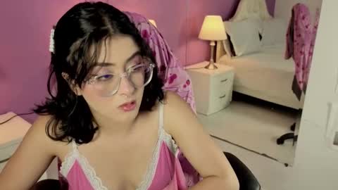 Snapshot of lillianderson chatting on October 28, 2025, 11:36 am lillianderson -  Next stream start at 0700hs GTM-3 online show from October 28, 2025, 11:36 am