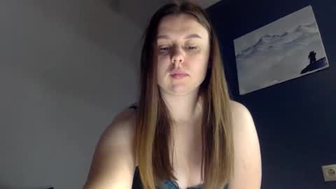 Lily online show from October 8, 2025, 8:23 am