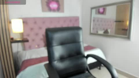 lillie__harper online show from May 11, 2026, 12:22 pm