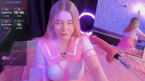 lillie_berry online show from December 20, 2025, 4:52 am