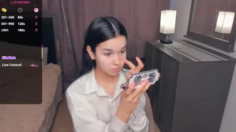 Celina Lillie online show from February 12, 2026, 8:09 am