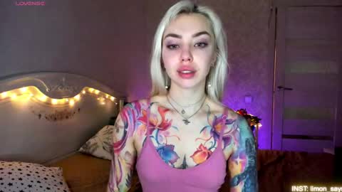 LilliMoore online show from April 26, 2026, 11:24 pm
