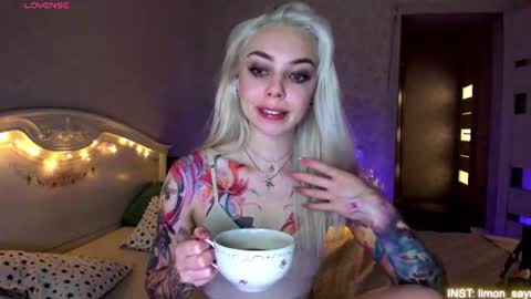 LilliMoore online show from June 11, 2026, 11:36 pm