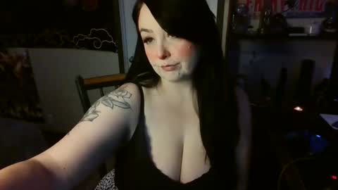Snapshot of lillithdom chatting on October 22, 2025, 12:38 pm Lillith Blackk  online show from October 22, 2025, 12:38 pm