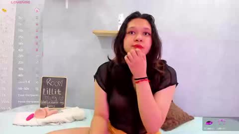lillithss online show from September 10, 2025, 4:18 pm