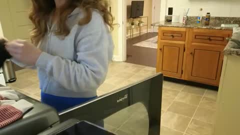 lilly_adams88 online show from May 12, 2026, 11:13 pm