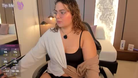 L I L L Y online show from February 4, 2026, 12:22 pm