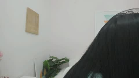 Sweety Lilly Love  online show from May 11, 2026, 3:51 pm