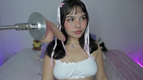 Lilly  online show from December 6, 2024, 11:25 pm